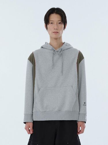 Mixed Sleeve Deconstructed Hooded Sport Shirt [Gray] (RKTAA24617GYX) - RE;CODE - Modalova