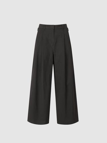 Double-Pleated Wide Cotton Pants (NADW0-WPL300_310) - comgen - Modalova