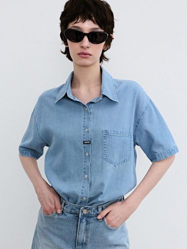 Minimal Classic Half Denim Shirt [Light Blue] - NICK&NICOLE - Modalova