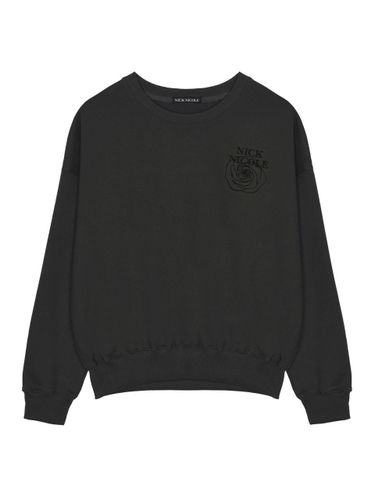 Mini Volume Embossed Embroidered Sweatshirt [Charcoal Black] - NICK&NICOLE - Modalova