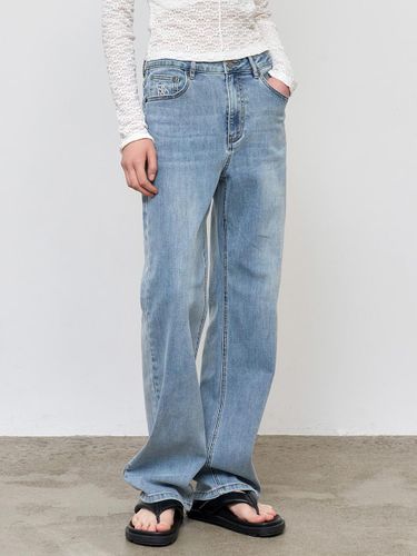 Stretch Classic Straight Denim Pants [BLUE] (WBE1L11502) - GENERAL IDEA - Modalova