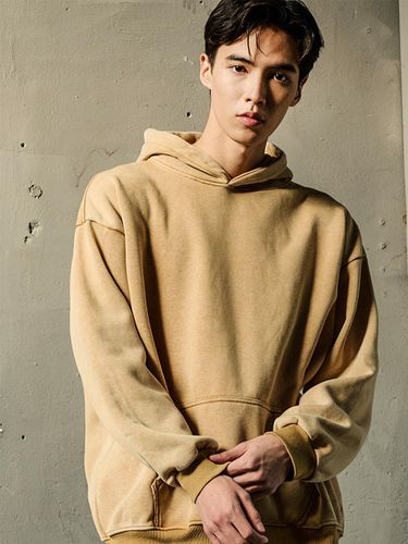 Fleece-lined Pigment-dyed Hooded Sweatshirt [Beige Mustard] - WHOLOVESART - Modalova