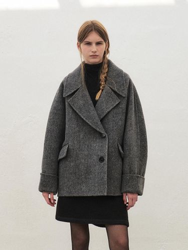 Fur Hemline Button Shirred Handmade Coat - MOHAN - Modalova