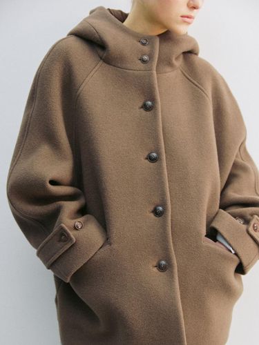 Raglan Wool Hooded Coat [Soft Brown] - YIJU - Modalova