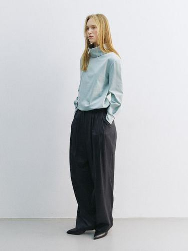 Four Pleat Italian Wool Banding Pants [Charcoal] - YIJU - Modalova