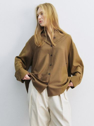 Modular Oversized Italian Wool Shirt [Camel] - YIJU - Modalova