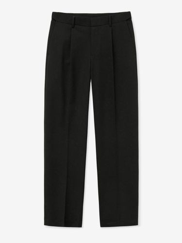 Tapered-Fit Hidden Elastic Banding Setup Slacks [Black] (TNPA5E001BK) - TNGT - Modalova