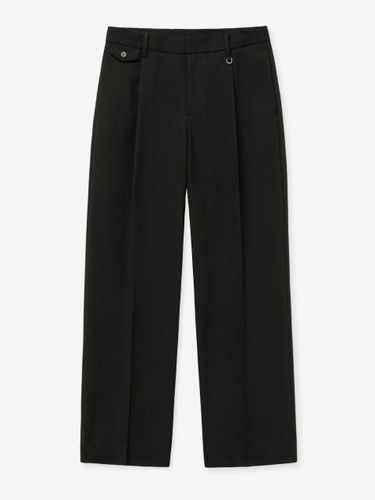 Single-Pleated Wide Flap Setup Slacks [Black] (TNPA5E101BK) - TNGT - Modalova