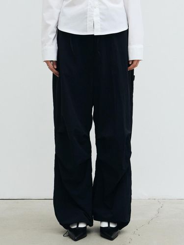 String Elastic Nylon Cargo Pants [Navy] - NICK&NICOLE - Modalova