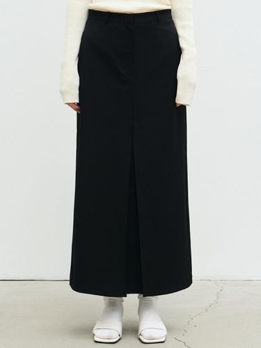 Box Pleated Long Minimalist Skirt [Black] - NICK&NICOLE - Modalova