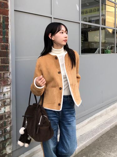 Wooden Reversible Cropped Jacket [Beige&Camel] - BASIKA - Modalova