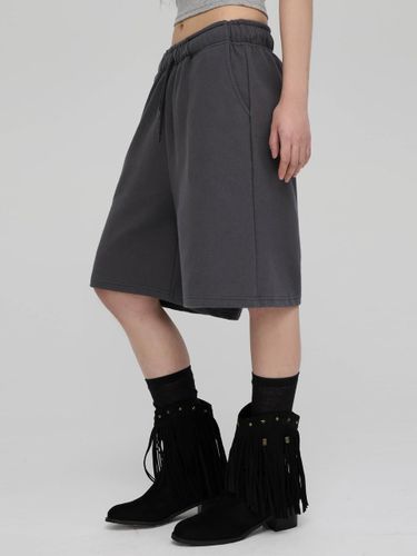 Minimal Wide Cotton-Polyester Bermuda Shorts [Charcoal] - chicks - Modalova