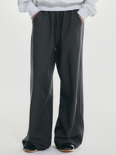 Side Line Wide Fit String Pants [Charcoal] - NICK&NICOLE - Modalova