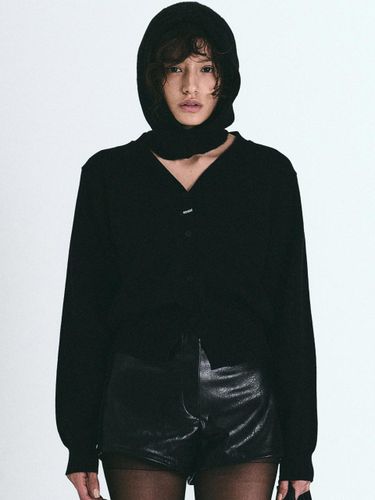 Minimal Quality V-neck Cardigan [Black] - NICK&NICOLE - Modalova