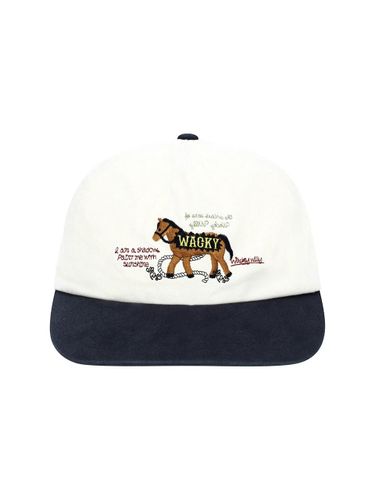 Horse Panel Cap [Beige] - Wacky Willy - Modalova