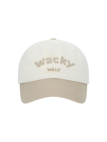 Appliqu Contrast Slim-fit Cap [Beige] - Wacky Willy - Modalova