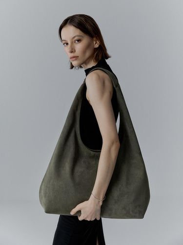 Leaf Hobo Lightweight Suede Bag [Green] - taeseoul - Modalova
