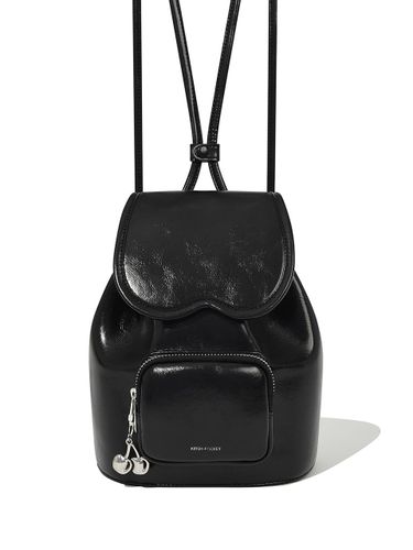 Glossy PU Leather Signature Pocket Backpack [Black] - KIRSH - Modalova