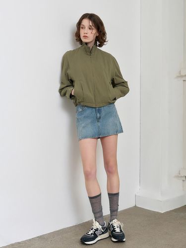 Round Sleeve Bomber Short Jacket [KHAKI] (WBE1L07505) - GENERAL IDEA - Modalova