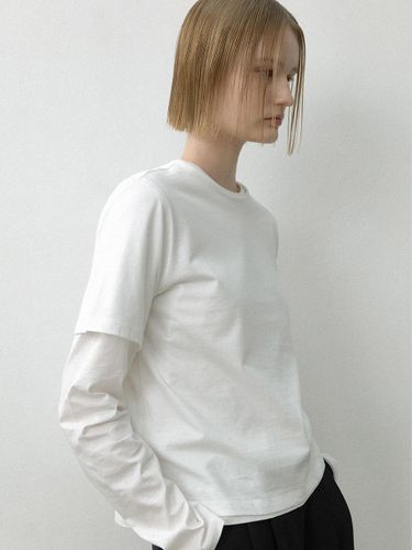 Essential Out Stitched Half Sleeve Cotton T-shirt (T-6997) - Atelier Nain - Modalova