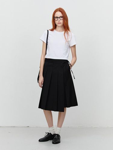 Ribboned Wide Pleats Midi Skirt [Black] (UDSK5A209BK) - Dunst for WOMEN - Modalova