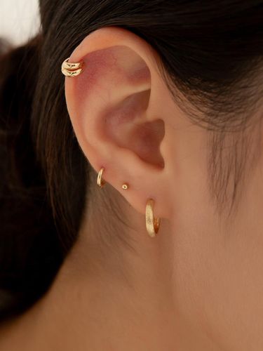 K Aligned Duo Mini Ring Earring (LFE46) [] - LUNNE - Modalova