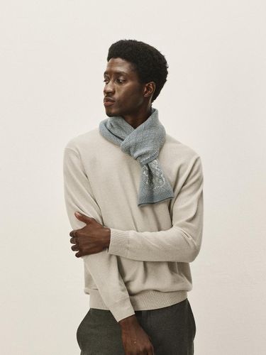 Multi-embossed Texture Cashmere Petit Scarf [Stone] (M43APE026ST) - murray allan - Modalova