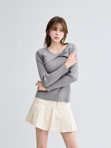 Twist Detail Slim Fit Knitted Top [GRAY] - koolkitten - Modalova