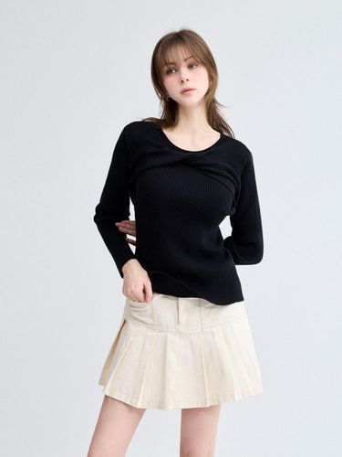 Twist Detail Ribbed Slim Fit Top [BLACK] - koolkitten - Modalova