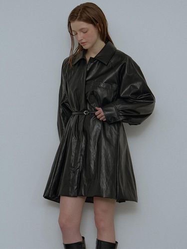 Belt Leather Half Minimalist Coat [Black] - DEHEVE - Modalova