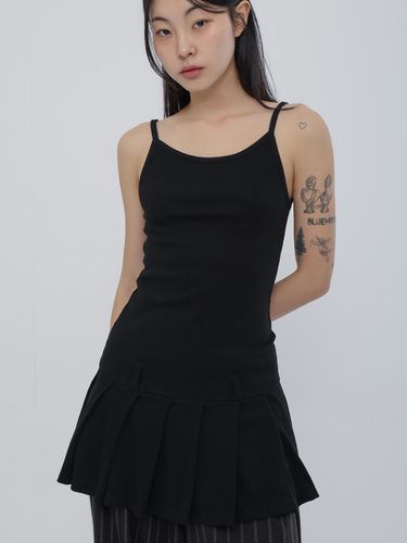 Pleated Sleeveless Built-in Belt Dress [Black] - chicks - Modalova