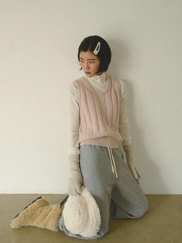 Alpaca Ribbed U-neck Knit Vest [] - moui - Modalova