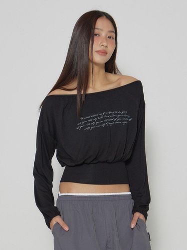 Shirring Boat-Neck Long Sleeve T-Shirt [Black] - DEARSTALKER - Modalova