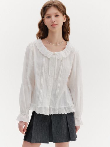 Cotton Lace Collar Ribbon Blouse (TKBAC2406) - VIKI - Modalova