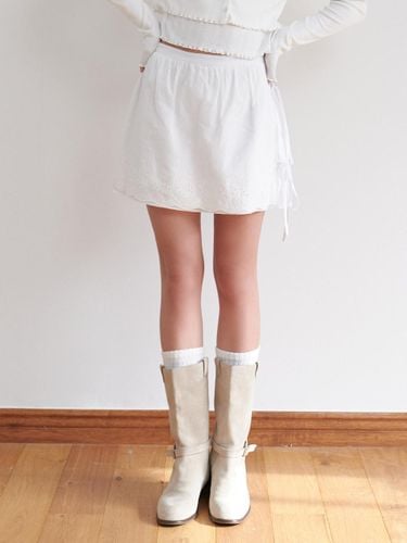 Classic A-line Mini Skirt [White] - RE_L - Modalova