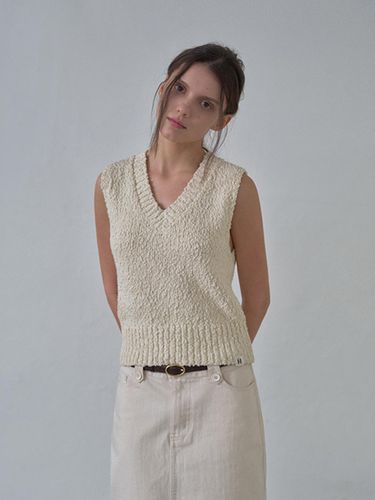 Cotton V-neck Cloud Vest [Cream] - HANE - Modalova