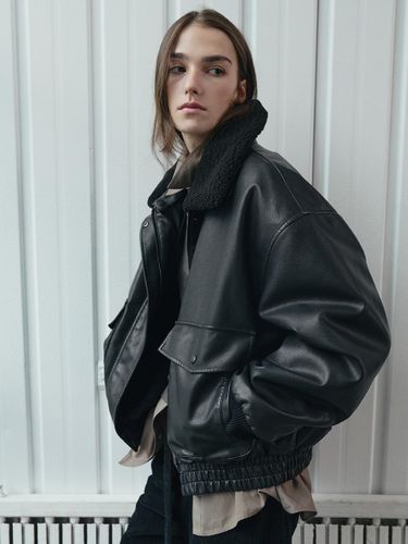 Shearling Detachable Collar Vegan Leather Blouson [Black] - OWN FEATURE COLOUR.OFC - Modalova