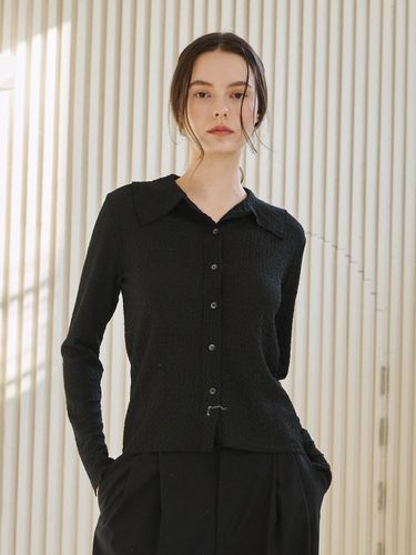 Collar Button Slim Fit Blouse [Black] - Nouve - Modalova