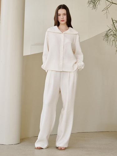 Sailor Collar Wrinkle Semi-overfit Blouse [Ivory] - Nouve - Modalova