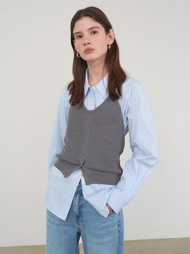 Semi-oversized Classic Cotton Shirt (NEW5SB207) - on&on - Modalova