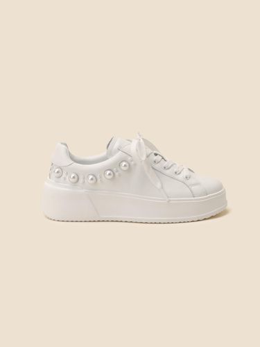 Pearl Leather Platform Sneakers [Beige] (DG4DS25022WHT) - SUECOMMA BONNIE - Modalova