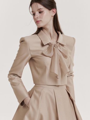Silk Cropped Single-Button Jacket [] - GRACE U - Modalova