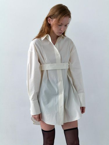 Minimal Overfit Bustier Overshirt [Beige] - MIMEME - Modalova