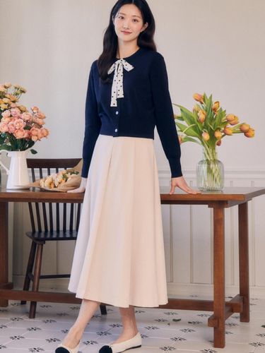 Chin Detail Long Flare Pleated Skirt (GP3P0SK331) - JJ JIGOTT - Modalova