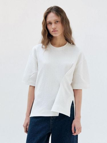 Diagonal Tuck Double-Sided Balloon Sweatshirt - WHEN WE WILL - Modalova