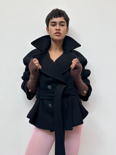 BELTED BIG LAPEL DOUBLE SHORT COAT IN DARK NAVY - Matin Kim - Modalova