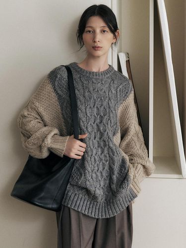 Bulky cable knitwear_GREY BEIGE - ARTID - Modalova