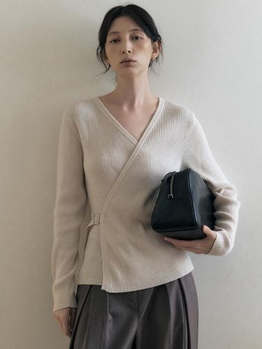 Cashmere Wrap Buckle Knitwear_3COLORS - ARTID - Modalova