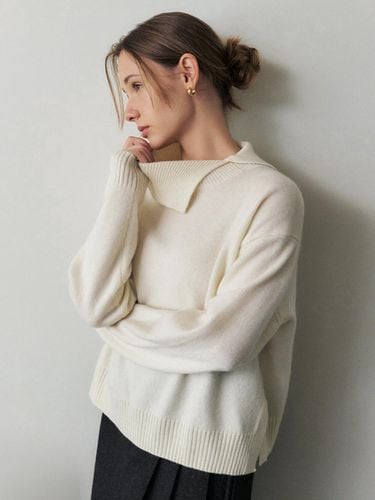 Premium Cashmere Slit High-Neck Knitwear_IVORY - ARTID - Modalova