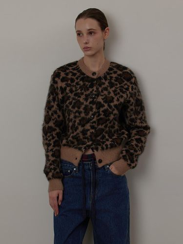 Leopard Jacquard Knit Cardigan - Q’SRB - Modalova